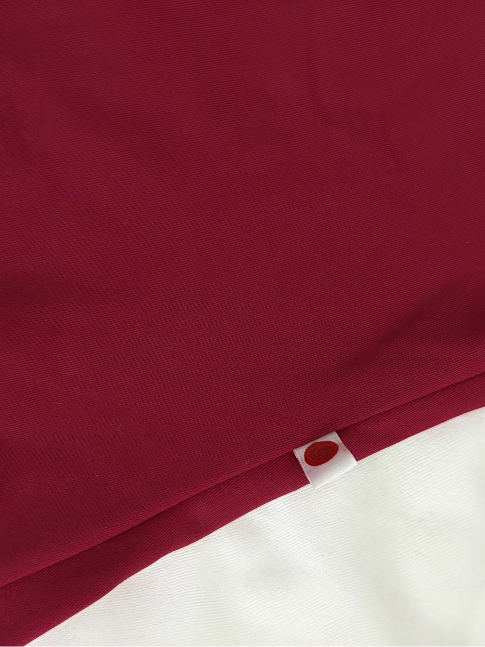 🥀 Yumiko Deep Red and Black Trim Leotard - Picture 3 of 3